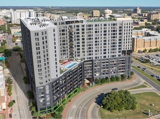 Plus de détails pour 100 Church Ave, College Station, TX - Commerce de détail à louer