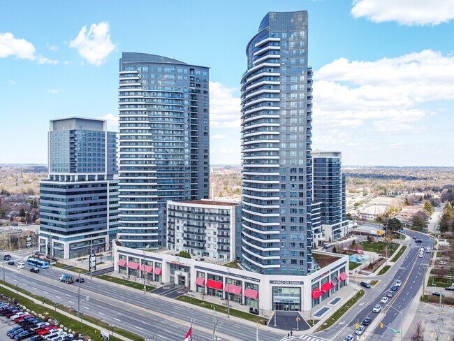 Plus de détails pour 7163 Yonge St, Markham, ON - Multi-résidentiel à vendre