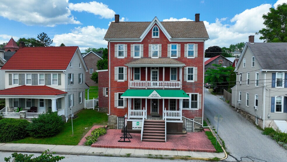 106 N Front St, New Freedom, PA à louer - Photo du bâtiment - Image 1 de 1