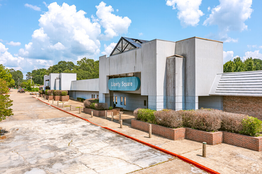 3115 S Lake Dr, Texarkana, TX for lease - Primary Photo - Image 1 of 22