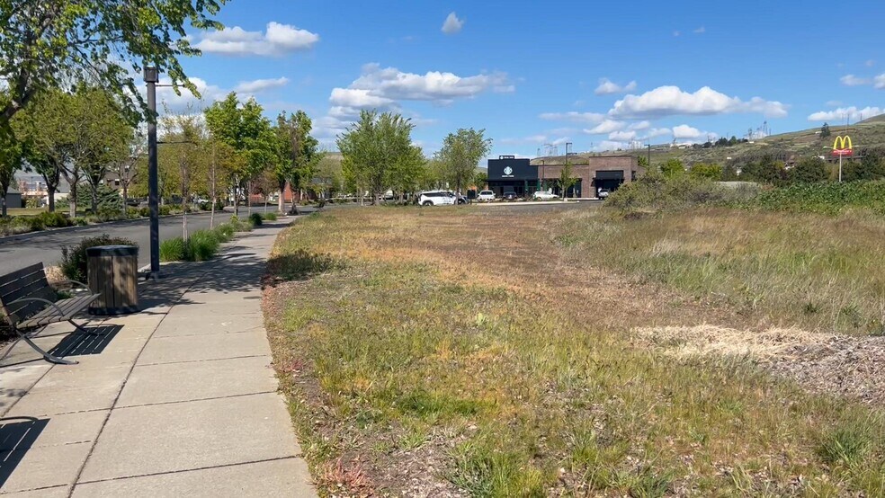 Lone Pine Blvd, The Dalles, OR à vendre - Vidéo sur l’inscription commerciale - Image 2 de 25