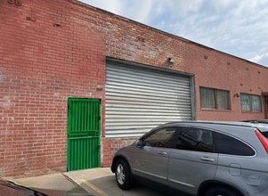 630 S Clarence St, Los Angeles, CA for lease Building Photo- Image 1 of 1