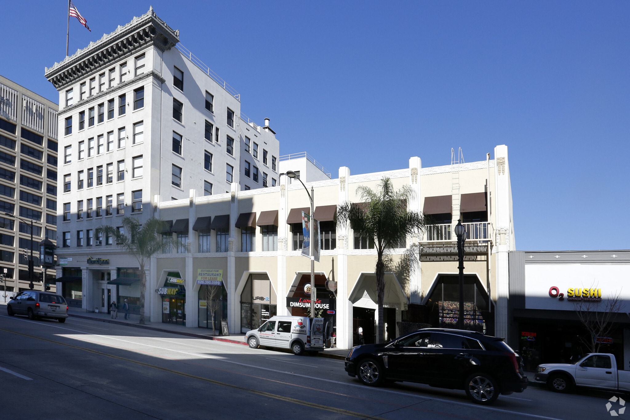 231-243 E Colorado Blvd, Pasadena, CA for lease Primary Photo- Image 1 of 9