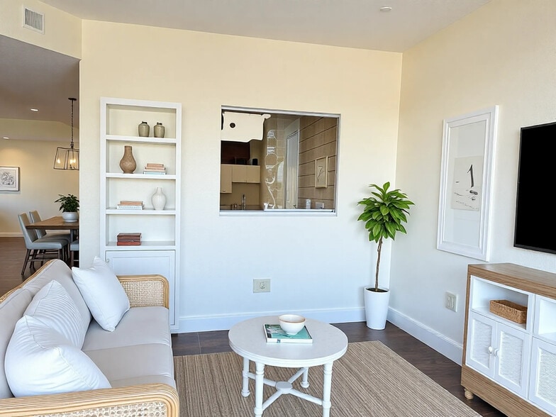 1155 NE Cleveland St, Clearwater, FL for lease - Lobby - Image 3 of 5