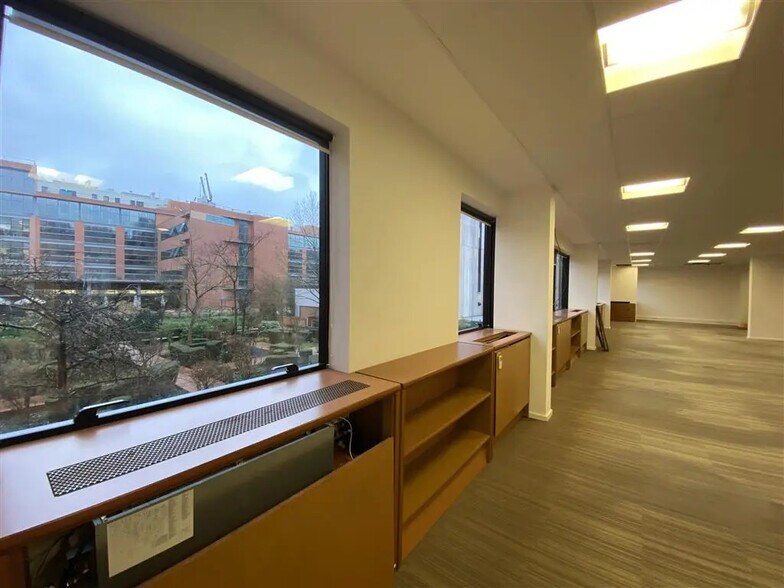 Bureau dans Ivry-sur-Seine à vendre - Photo du bâtiment - Image 1 de 8