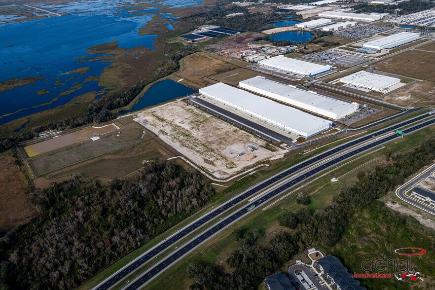 Peterson Rd, Apopka, FL à louer - Photo du bâtiment - Image 3 de 4