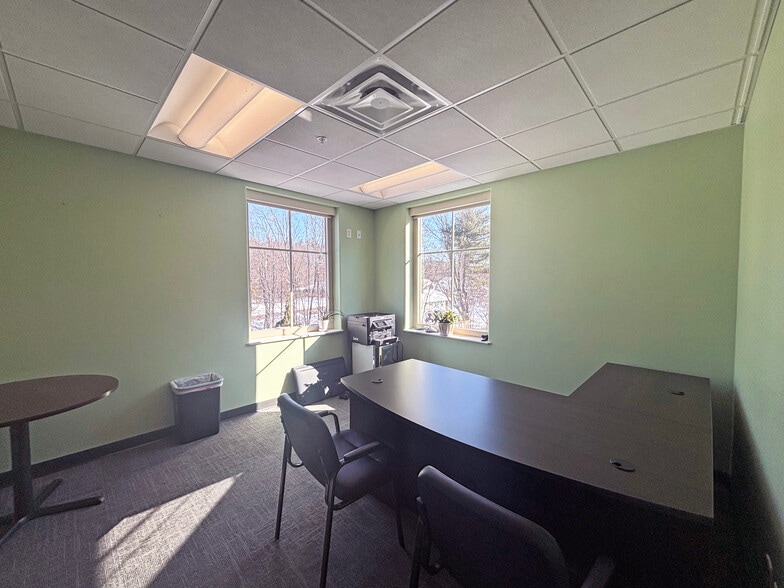 120 Washington St, Rochester, NH for lease - Building Photo - Image 3 of 3