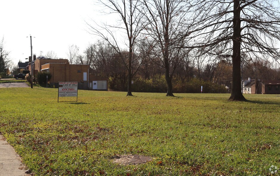 4881 North Bend Rd, Cincinnati, OH for sale - Primary Photo - Image 1 of 6