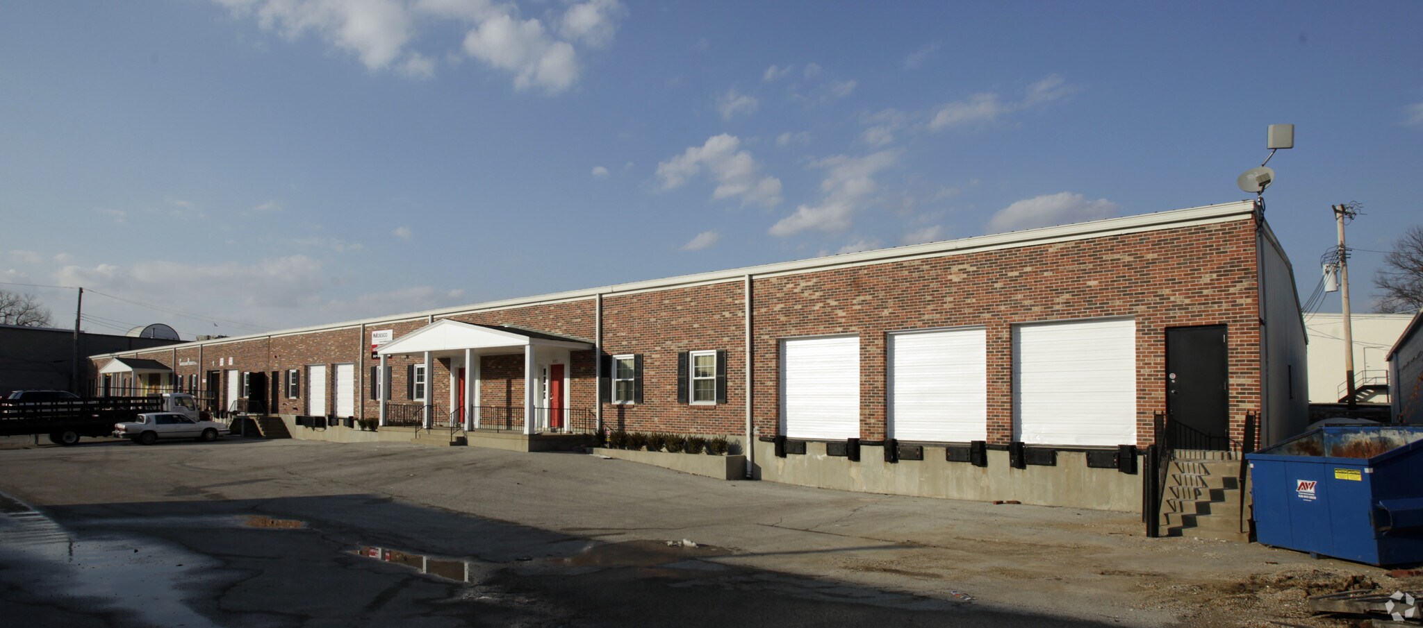 623-635 Hanley Industrial Ct, Brentwood, MO for sale Primary Photo- Image 1 of 1