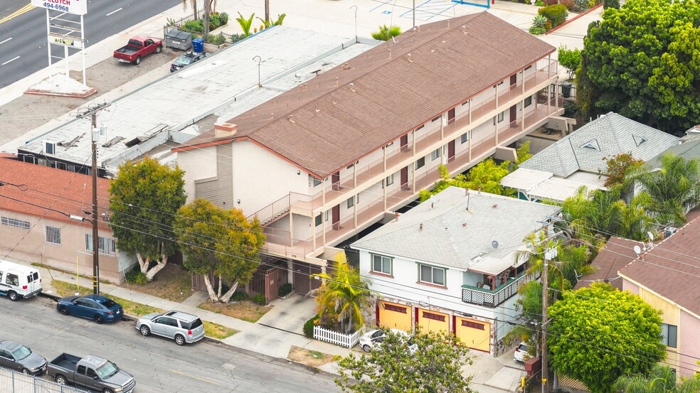 1776 Temple Ave, Long Beach, CA à vendre - Photo du bâtiment - Image 2 de 23