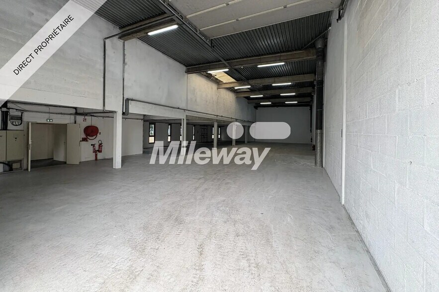 4 Avenue Du Gros Chene, Éragny for lease - Interior Photo - Image 2 of 4