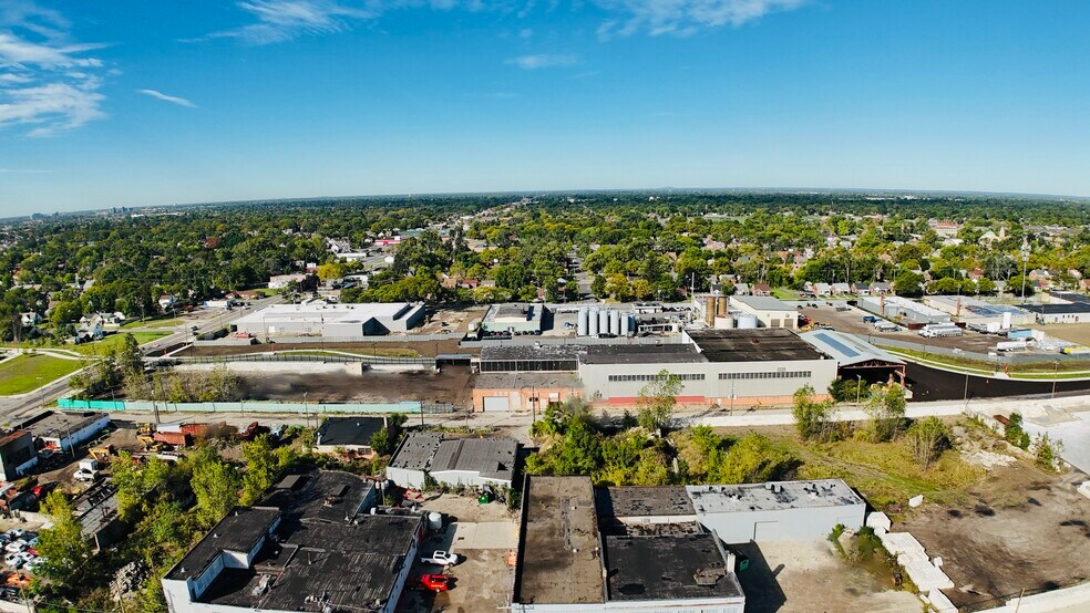 8951 Alpine St, Detroit, MI à louer - Photo du bâtiment - Image 1 de 8