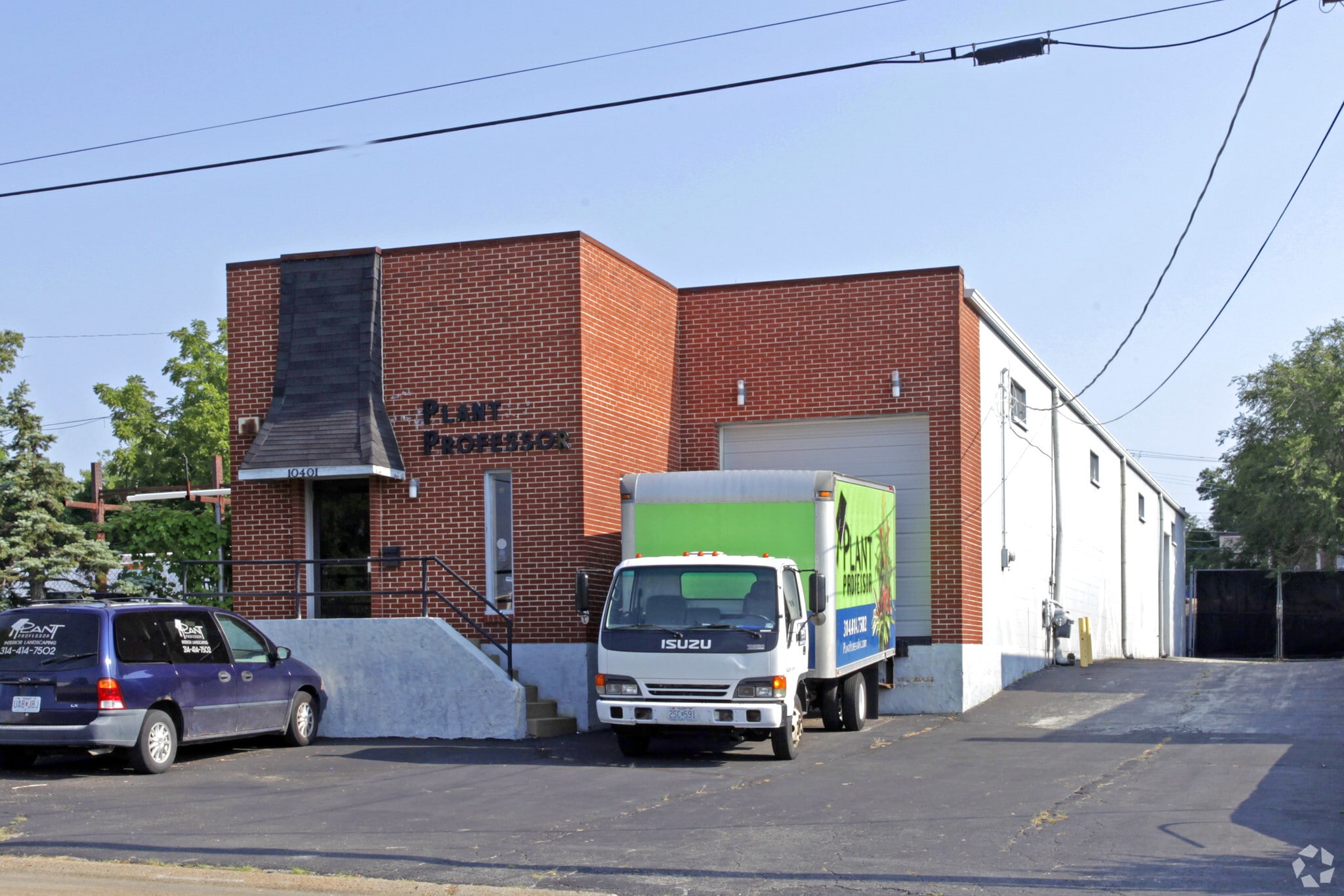 10401 Trenton Ave, Overland, MO for sale Primary Photo- Image 1 of 4