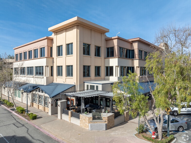 24300 Town Center Dr, Valencia, CA for sale - Building Photo - Image 3 of 10