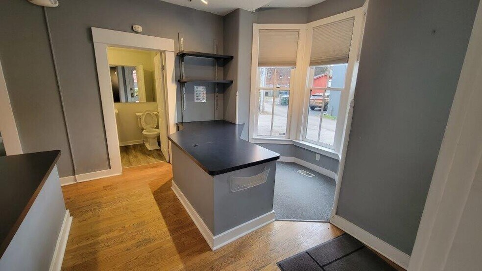 226 E 6th St, Dayton, OH for lease - Interior Photo - Image 2 of 11