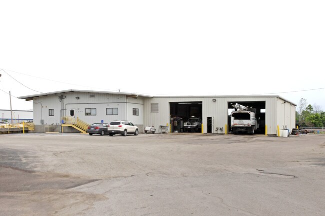 Plus de détails pour 1090 Cassens Industrial Ct, Fenton, MO - Industriel à vendre