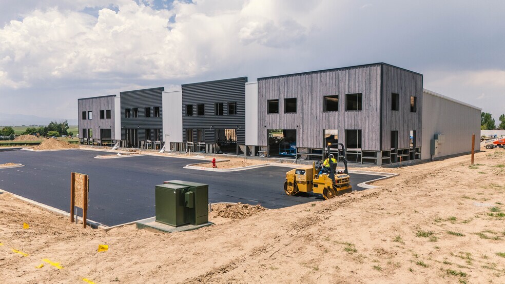 710 Triumph Dr, Windsor, CO à louer - Photo du bâtiment - Image 3 de 7