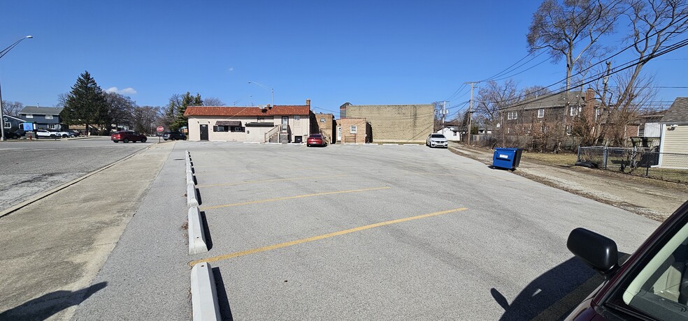 9611 Southwest Hwy, Oak Lawn, IL for sale - Building Photo - Image 3 of 5