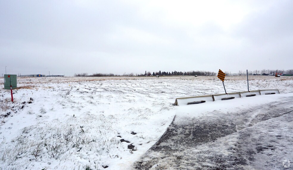 26561 56 A Av, Parkland County, AB for sale - Building Photo - Image 1 of 3