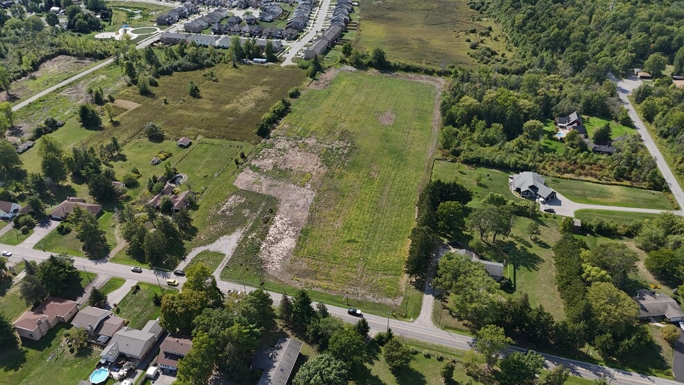 1257 Pettit Rd, Fort Erie, ON à vendre - Photo principale - Image 2 de 2