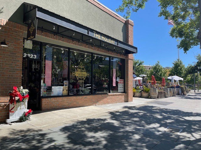 2321-2327 1st St, Livermore, CA à louer - Photo du bâtiment - Image 2 de 6