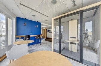 6 Avenue Franklin D. Roosevelt, Paris for lease Interior Photo- Image 1 of 3