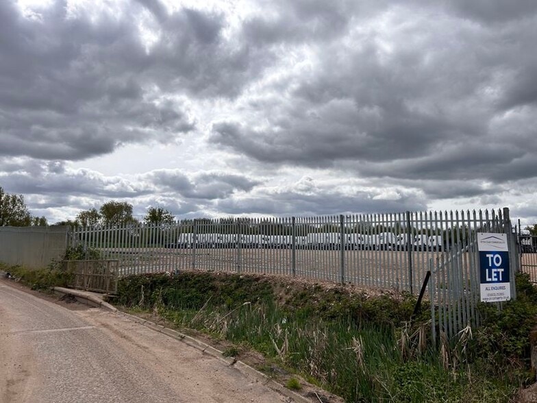 Harfreys Rd, Great Yarmouth for sale - Building Photo - Image 2 of 2