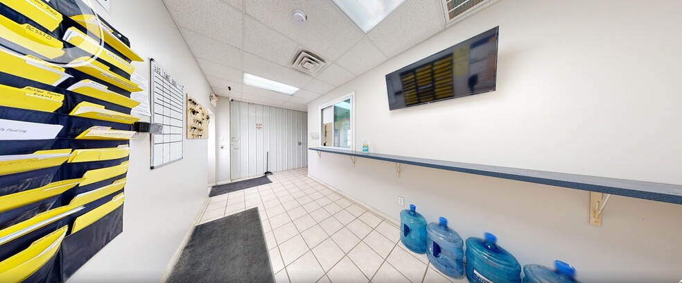1435 River Ave, Camden, NJ for lease - Matterport 3D Scan - Image 2 of 22