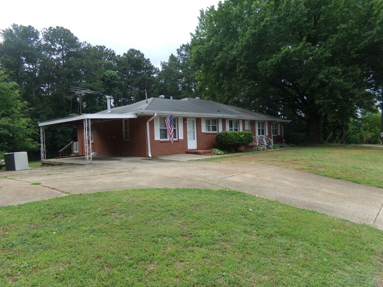 2041 Austell Rd SE, Marietta, GA à vendre - Photo du bâtiment - Image 2 de 12