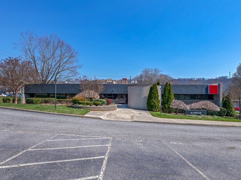 86 Asheland Ave, Asheville, NC à louer - Photo du bâtiment - Image 2 de 45
