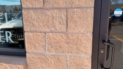 150-158 Sullivan Ave, South Windsor, CT à louer - Vidéo sur l’inscription commerciale