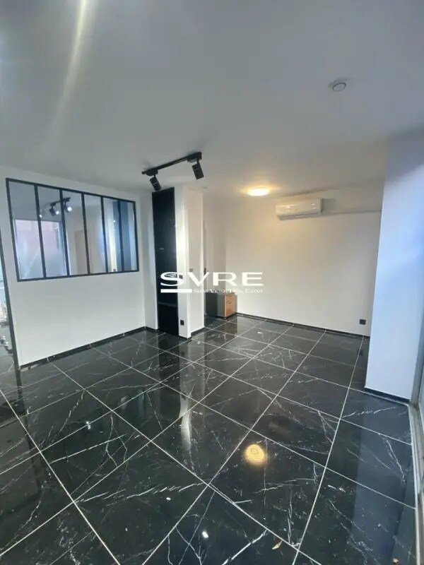 Retail in Marseille for sale Building Photo- Image 1 of 11