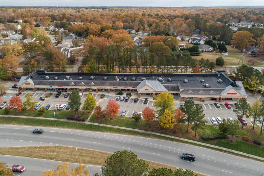 4655 Monticello Ave, Williamsburg, VA à louer - Photo du bâtiment - Image 2 de 4