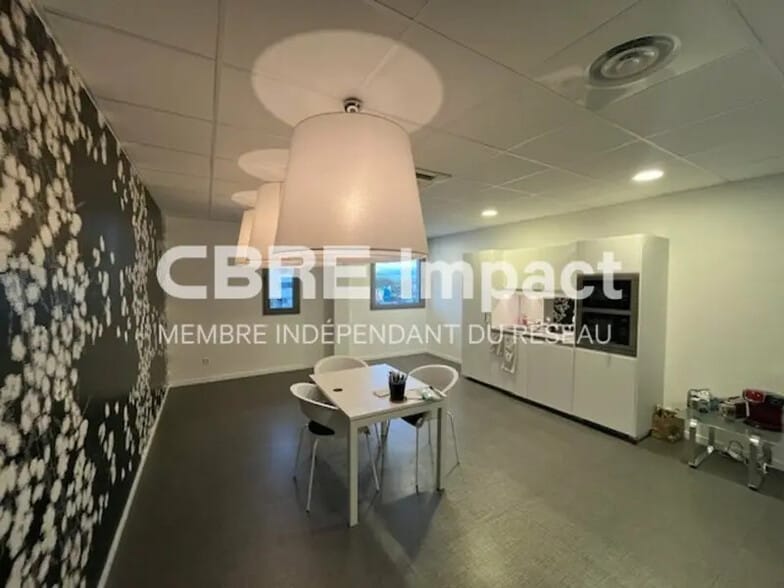 5 Rue Marie Marvingt, Reims à louer - Photo intérieure - Image 2 de 9