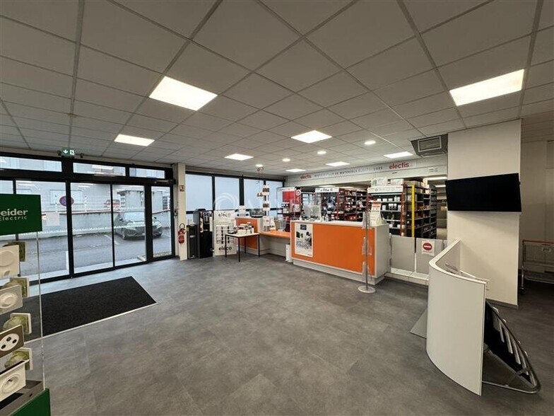 Industrial in Strasbourg for lease - Interior Photo - Image 3 of 10
