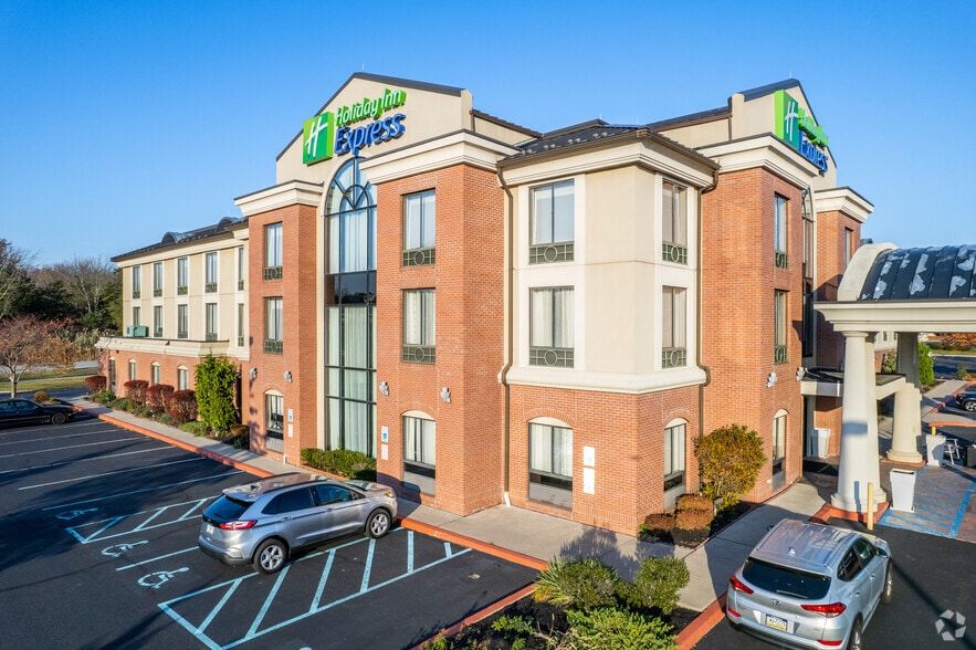 1918 John Fries Hwy, Quakertown, PA à vendre - Photo du bâtiment - Image 2 de 6