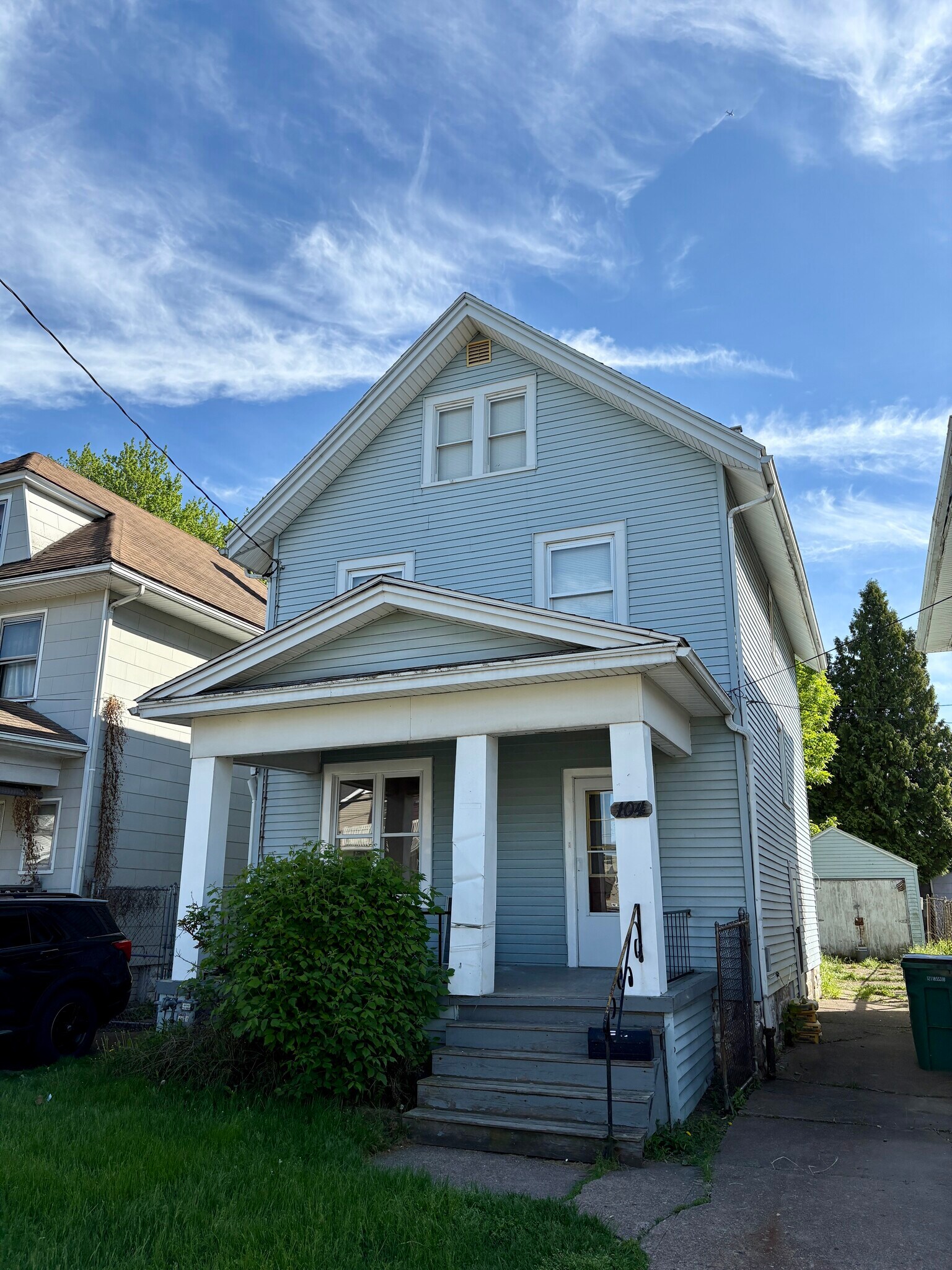 104 Newfield St, Buffalo, NY for sale Primary Photo- Image 1 of 2