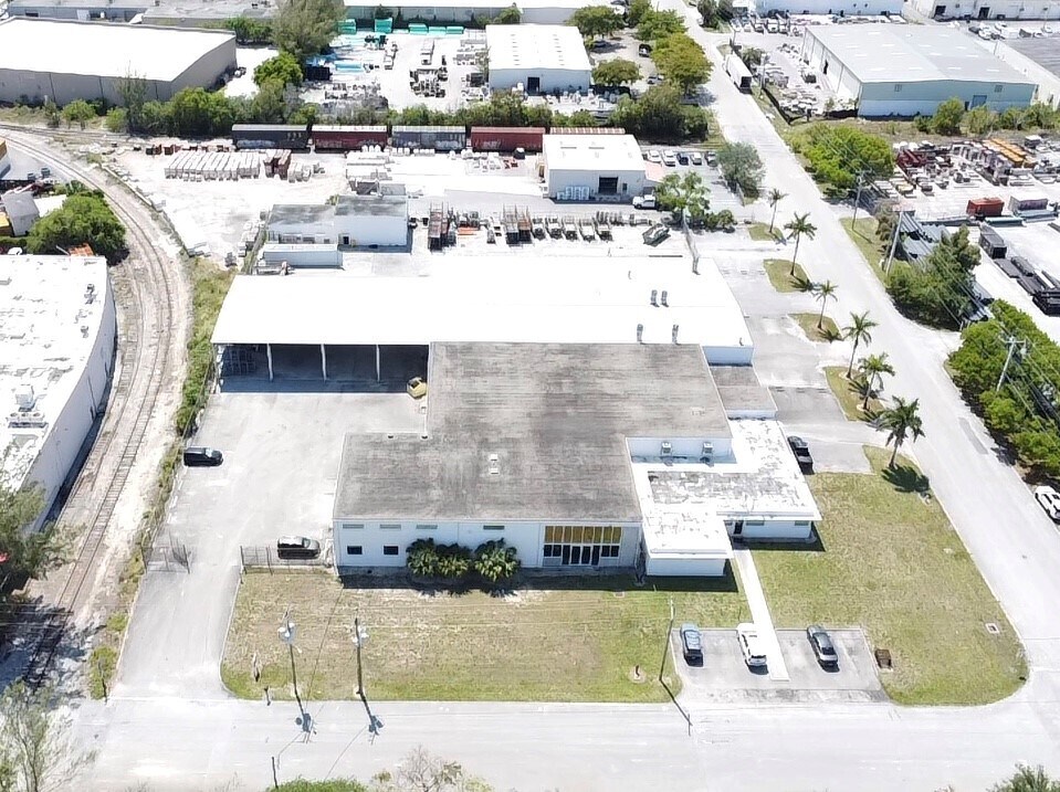 1649 Avenue L, Riviera Beach, FL à vendre Aérien- Image 1 de 11