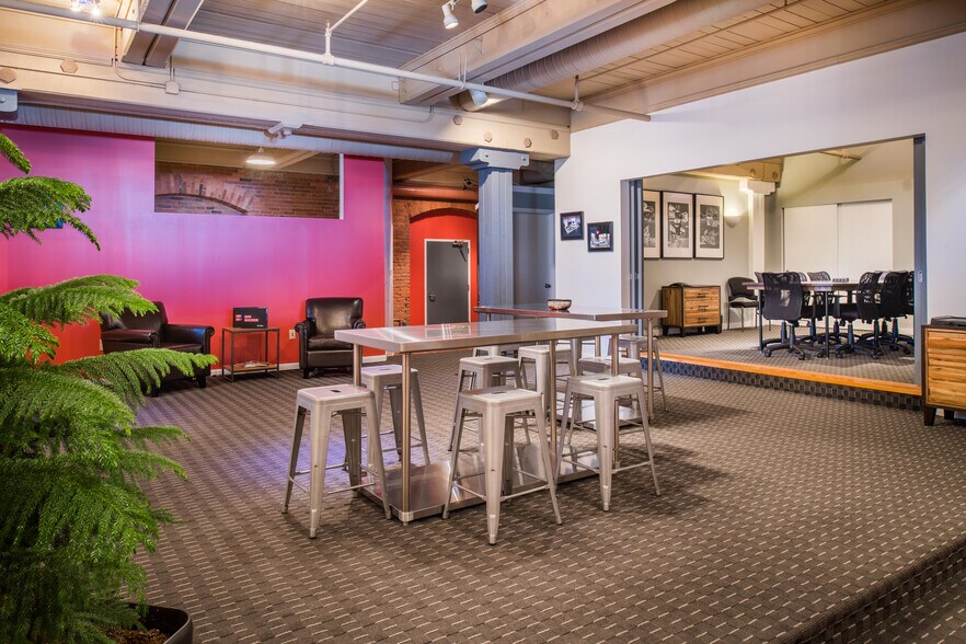 1220 W 6th St, Cleveland, OH à louer - Photo intérieure - Image 2 de 6