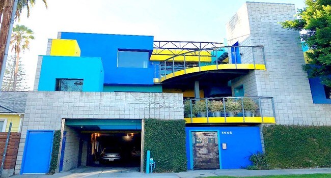 Plus de détails pour 1445 N Stanley Ave, Los Angeles, CA - Bureau à louer