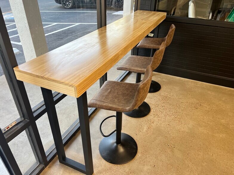 307 W Pearl St, Granbury, TX à louer - Photo du bâtiment - Image 2 de 11