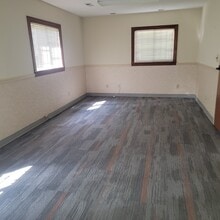 5020 Philadelphia Dr, Dayton, OH for lease Interior Photo- Image 1 of 6