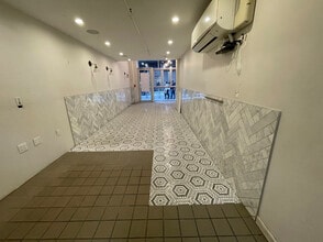 264 35th St, New York, NY for lease Interior Photo- Image 2 of 4