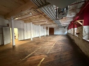 1 Front St, Rollinsford, NH for lease Interior Photo- Image 2 of 6