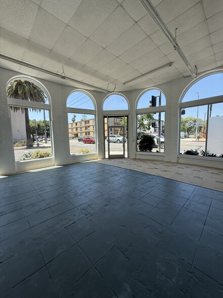 4356-4378 W 3rd St, Los Angeles, CA for lease - Building Photo - Image 2 of 24