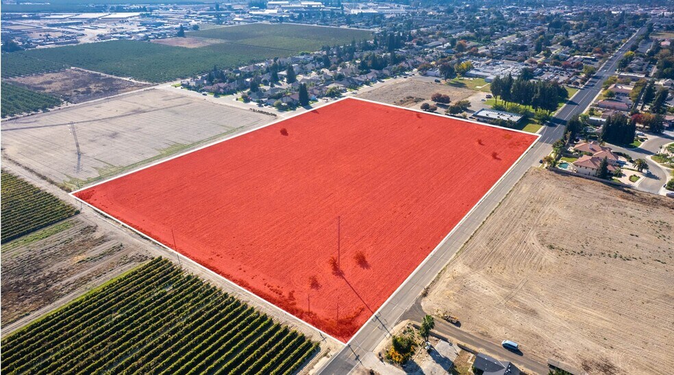 1000 Rose Ave, Selma, CA à vendre - Photo du bâtiment - Image 3 de 8