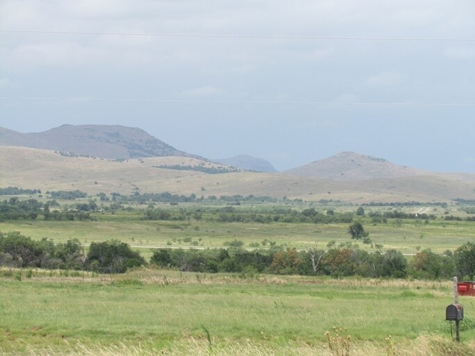 13307 NW Cache Rd, Cache, OK à vendre - Photo du bâtiment - Image 2 de 2