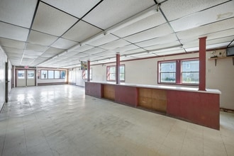 136 Lake St, Penn Yan, NY for lease Interior Photo- Image 2 of 10