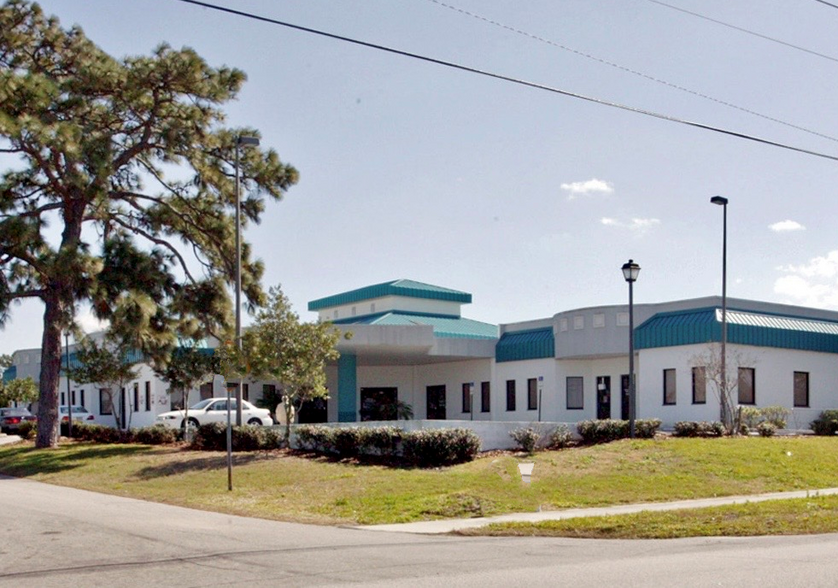 4738 Grand Blvd, New Port Richey, FL for sale - Building Photo - Image 1 of 1