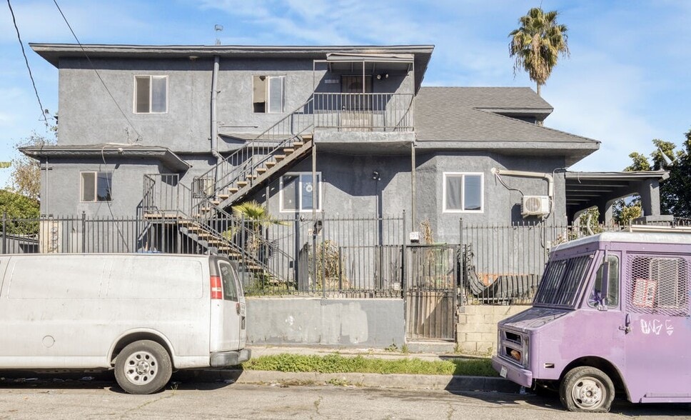 275 S Union Ave, Los Angeles, CA à vendre - Photo du bâtiment - Image 2 de 34